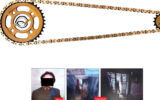 خانواده بی رحم کنار جسم بی جان مادر